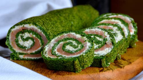 Low Carb Räucherlachs-Spinat-Rolle